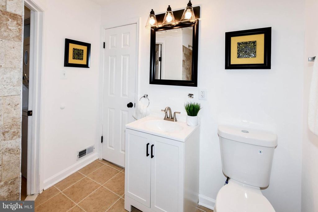 Image 39 of property listing at 1114 ADELINE WAY, Capitol Heights, MD 20743