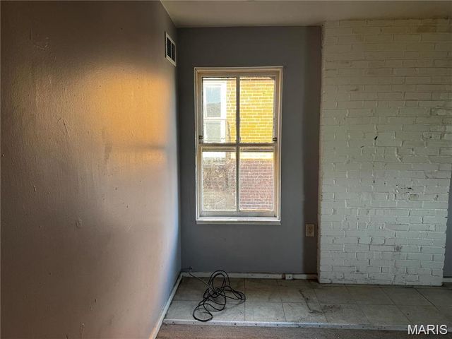 3735 Wisconsin Avenue, St Louis, MO 63118