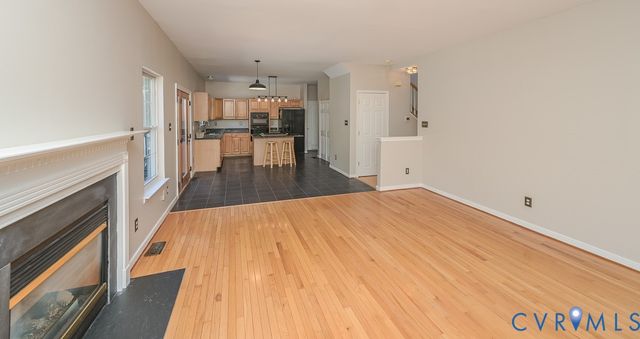 1926 Greenwood Glen Dr, Glen Allen, VA 23059
