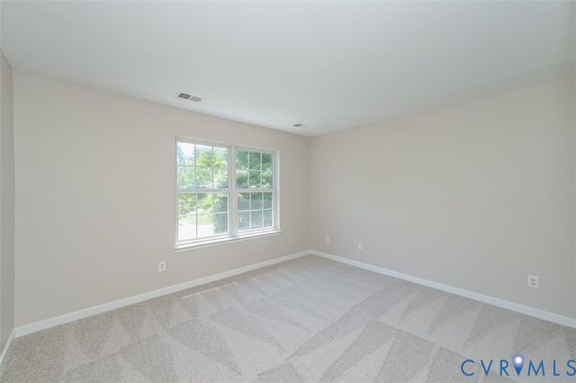1926 Greenwood Glen Dr, Glen Allen, VA 23059