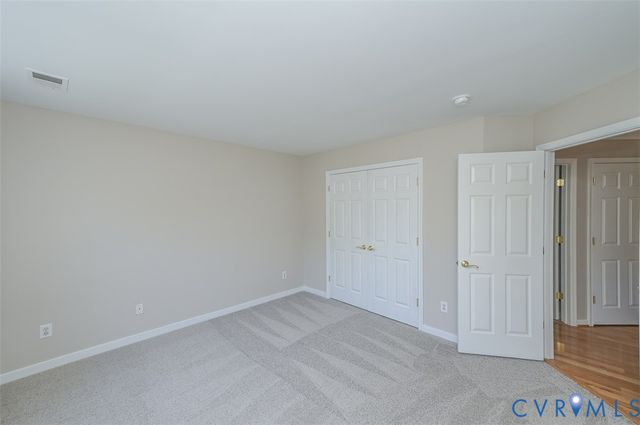 1926 Greenwood Glen Dr, Glen Allen, VA 23059