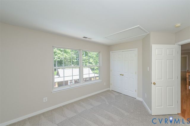 1926 Greenwood Glen Dr, Glen Allen, VA 23059