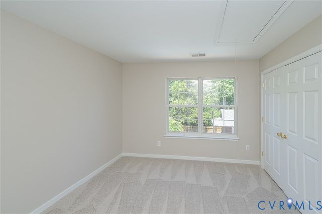 1926 Greenwood Glen Dr, Glen Allen, VA 23059