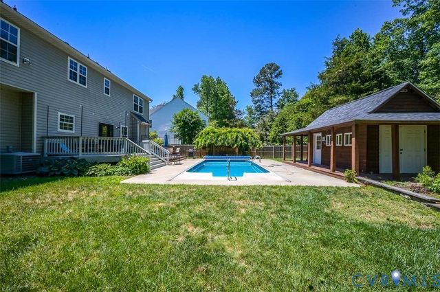 1926 Greenwood Glen Dr, Glen Allen, VA 23059