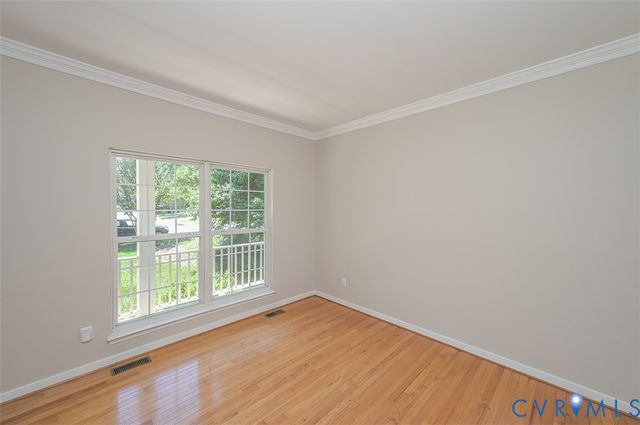 1926 Greenwood Glen Dr, Glen Allen, VA 23059