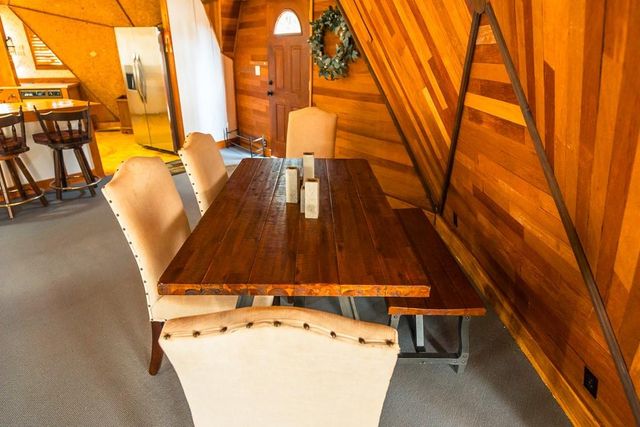 305 Eastwood Loop, Hemphill, TX 75948