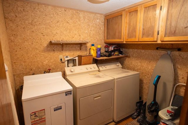 305 Eastwood Loop, Hemphill, TX 75948