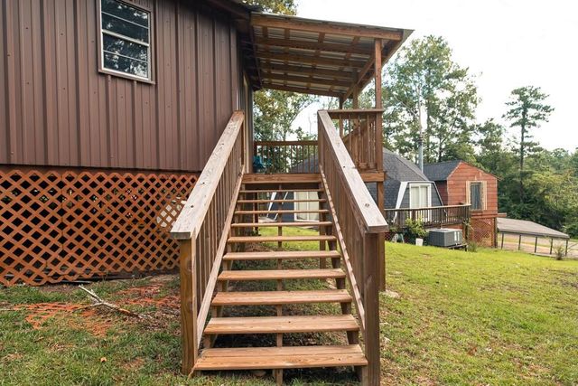 305 Eastwood Loop, Hemphill, TX 75948