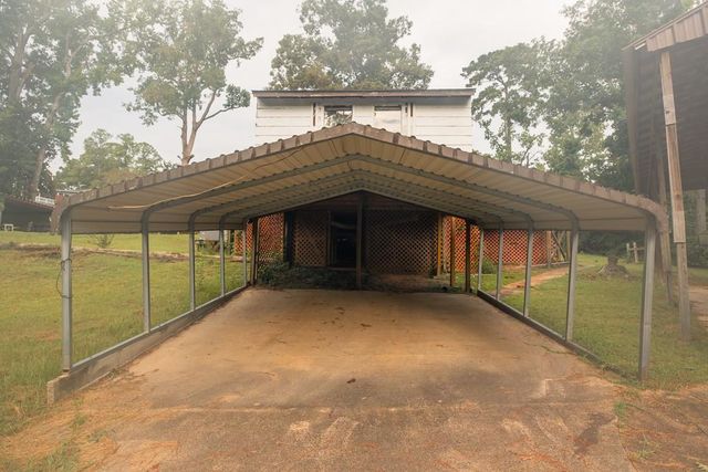 305 Eastwood Loop, Hemphill, TX 75948