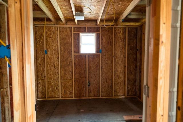 305 Eastwood Loop, Hemphill, TX 75948