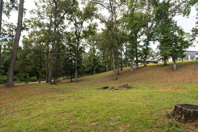 305 Eastwood Loop, Hemphill, TX 75948