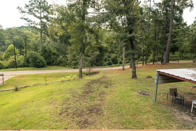 305 Eastwood Loop, Hemphill, TX 75948