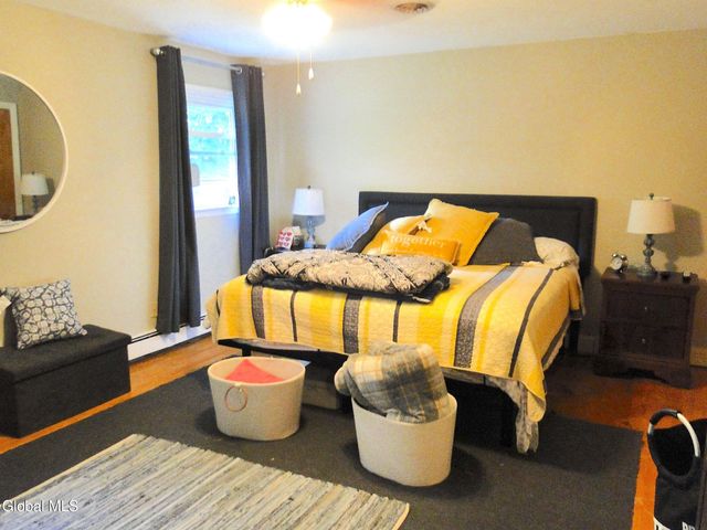 2040 Lisa Lane, Rotterdam, NY 12303