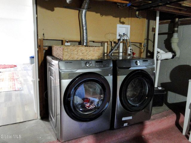 2040 Lisa Lane, Rotterdam, NY 12303