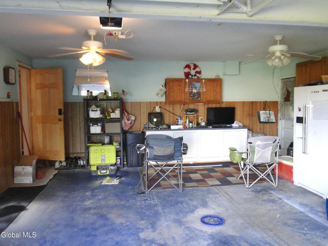 2040 Lisa Lane, Rotterdam, NY 12303