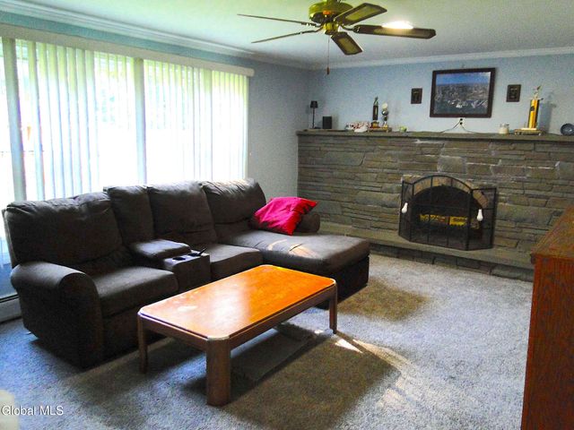 2040 Lisa Lane, Rotterdam, NY 12303