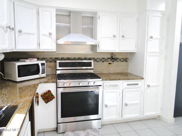 2040 Lisa Lane, Rotterdam, NY 12303