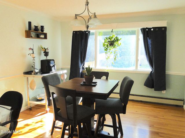 2040 Lisa Lane, Rotterdam, NY 12303
