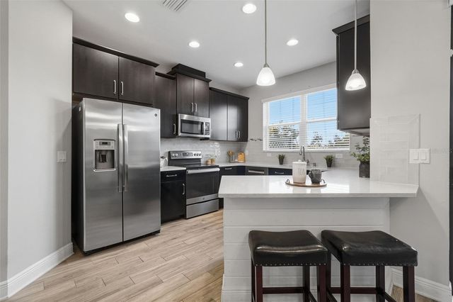 30183 SOUTHWELL LANE, Wesley Chapel, FL 33543