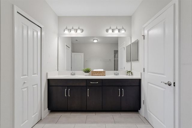 30183 SOUTHWELL LANE, Wesley Chapel, FL 33543