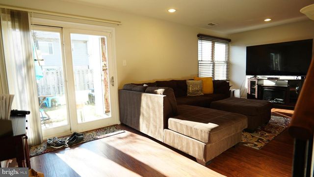 9995 CAMPUS WAY S, Upper Marlboro, MD 20774