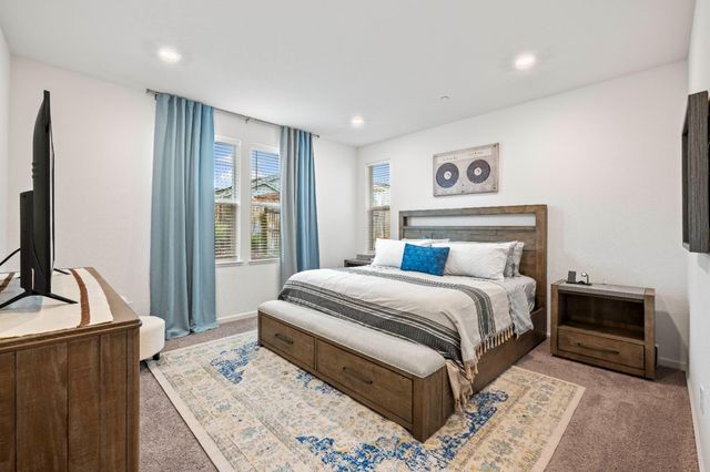 2964 Mackinac Dr, Lincoln, CA 95648