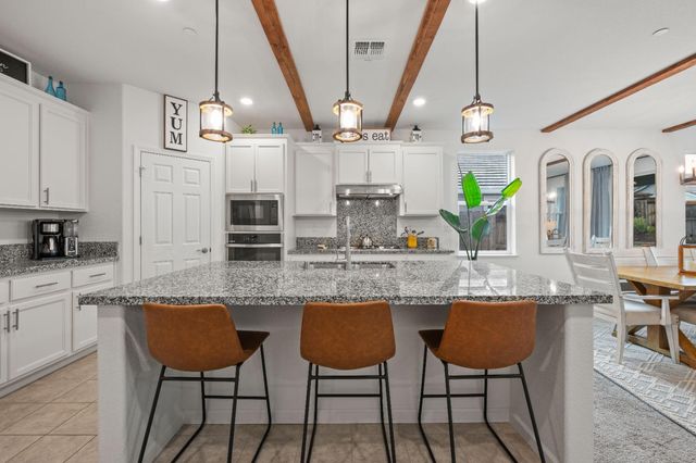 2964 Mackinac Dr, Lincoln, CA 95648