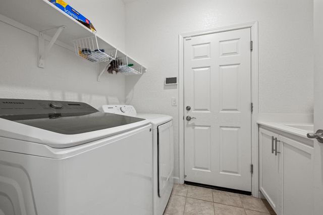 2964 Mackinac Dr, Lincoln, CA 95648