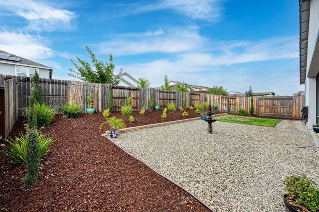 2964 Mackinac Dr, Lincoln, CA 95648