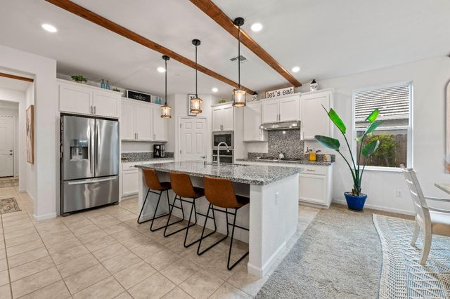 2964 Mackinac Dr, Lincoln, CA 95648