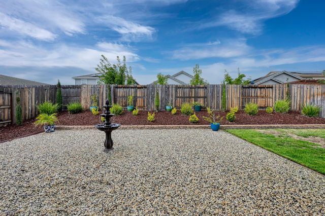 2964 Mackinac Dr, Lincoln, CA 95648