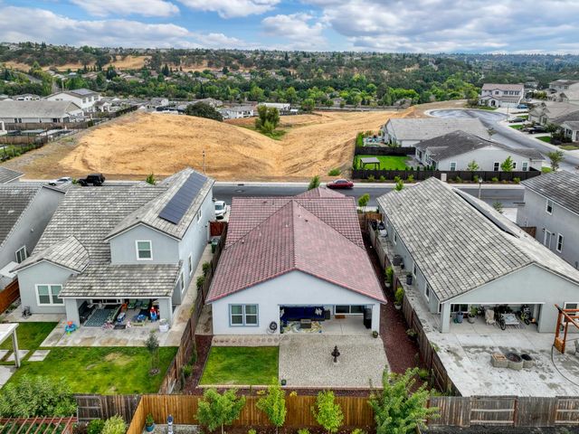 2964 Mackinac Dr, Lincoln, CA 95648