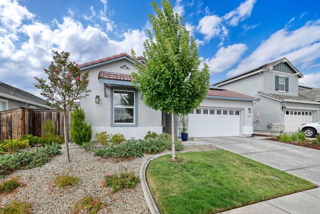 2964 Mackinac Dr, Lincoln, CA 95648