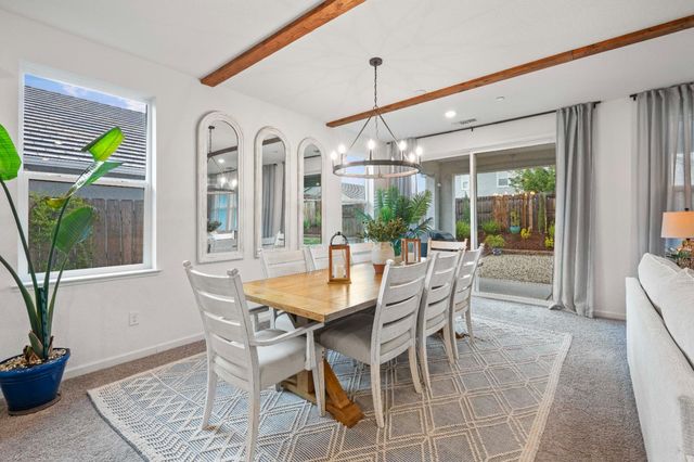 2964 Mackinac Dr, Lincoln, CA 95648