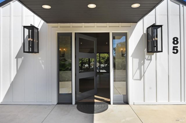 85 W Trinity Rd, Glen Ellen, CA 95442