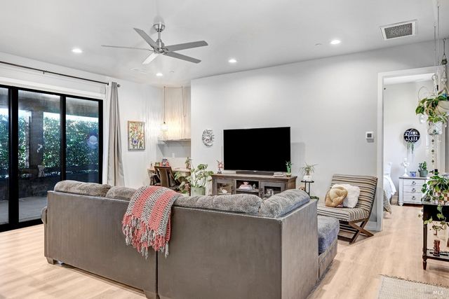 85 W Trinity Rd, Glen Ellen, CA 95442