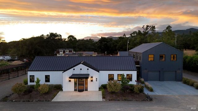 85 W Trinity Rd, Glen Ellen, CA 95442