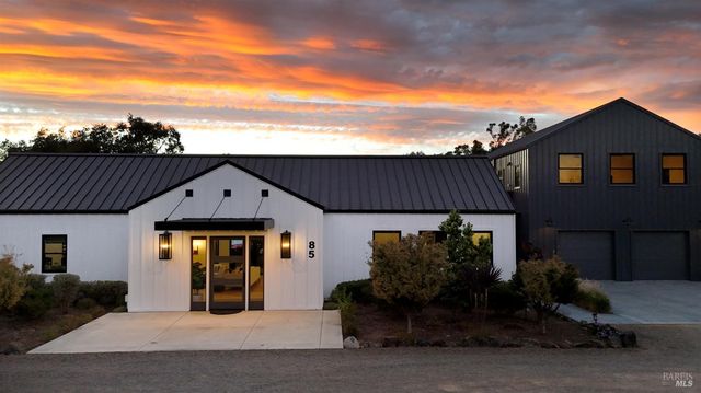 85 W Trinity Rd, Glen Ellen, CA 95442
