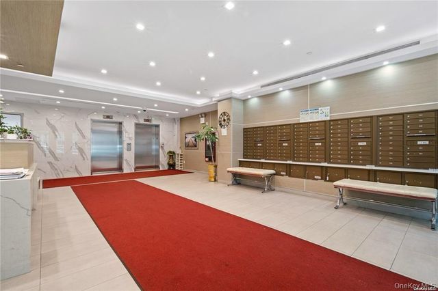 14238 37TH Avenue 11D, Flushing, NY 11354