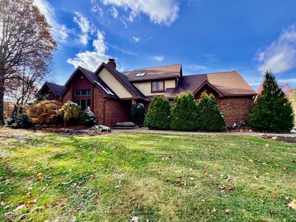 731 N Munroe Road, Tallmadge, OH 44278