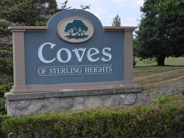 33917 Lakewood Drive, Sterling Heights, MI 48312