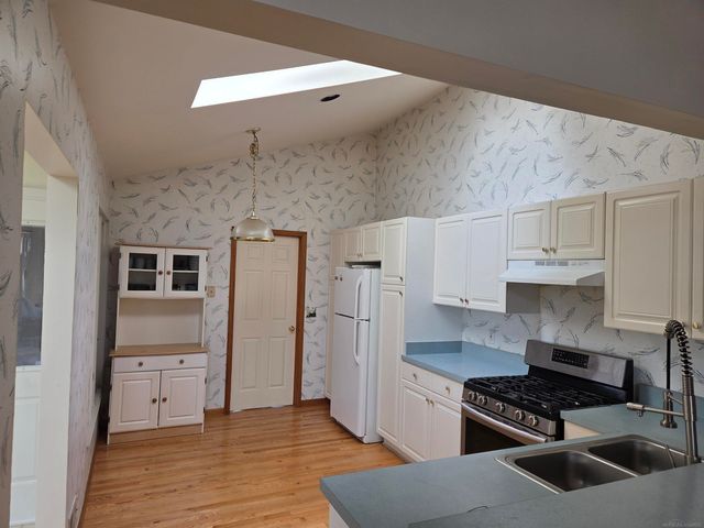 33917 Lakewood Drive, Sterling Heights, MI 48312