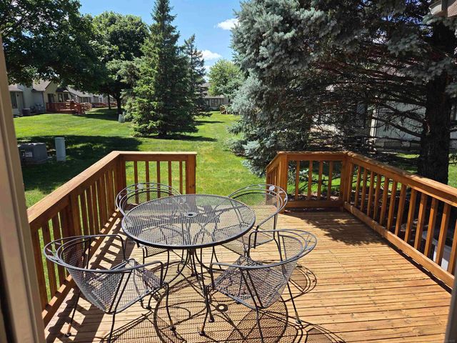 33917 Lakewood Drive, Sterling Heights, MI 48312