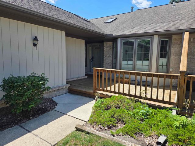 33917 Lakewood Drive, Sterling Heights, MI 48312