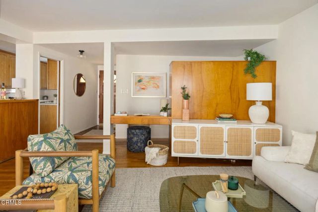 9527 Broadway, Temple City, CA 91780