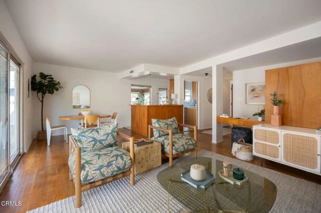 9527 Broadway, Temple City, CA 91780