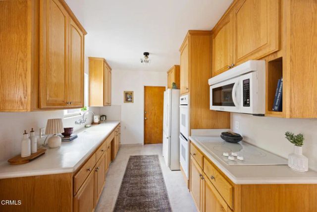 9527 Broadway, Temple City, CA 91780