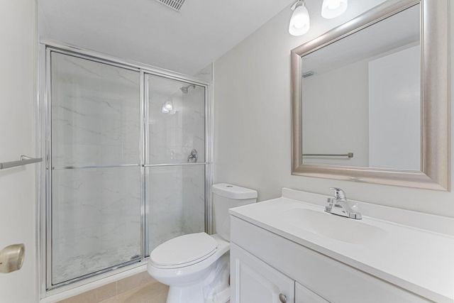 537 Shady Pine Way, Greenacres, FL 33415