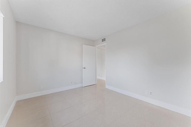 537 Shady Pine Way, Greenacres, FL 33415