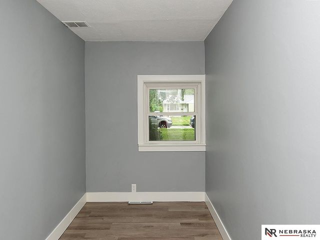 3924 Kansas Avenue, Omaha, NE 68111